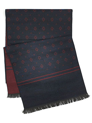 Doublesided scarf in burgundy and black - 10329 - € 19.70