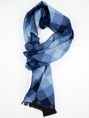 men's woolen scarf in blue squares  - 10365 - € 19.70