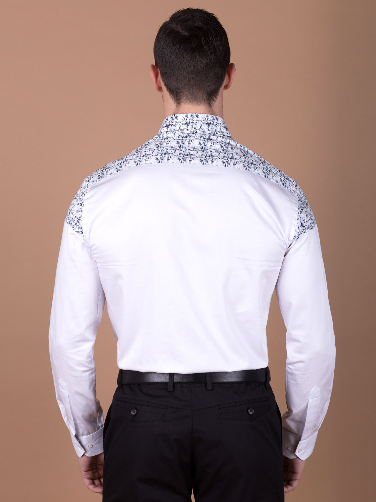  shirt in white with floral panel  - 21399 € 16.30 img4