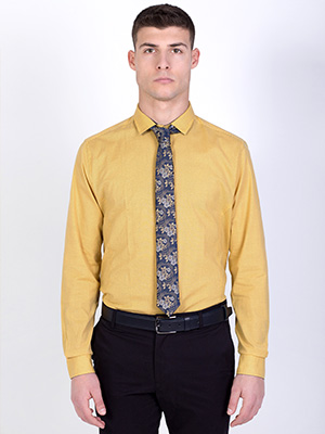  dark yellow shirt with small figures  - 21454 € 37.10 img2