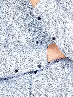  light blue shirt with small dots  - 21483 € 34.90 img4