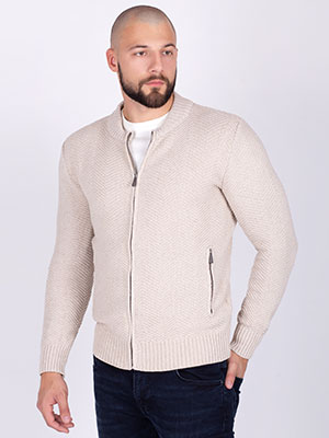 item:cardigan in beige with a large knit - 28109 - € 61.30