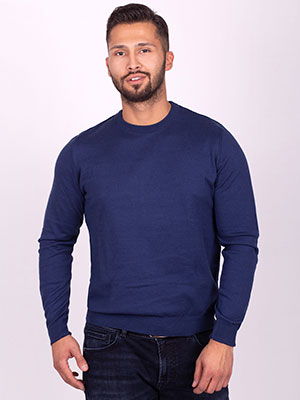 Пуловер в мастилено синьо - 35299 - 55.00 лв.