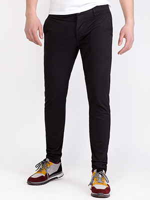  black trousers with fitted silhouette  - 63314 - € 55.10