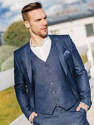  fitted jacket in blue melange  - 64095 - € 106.30