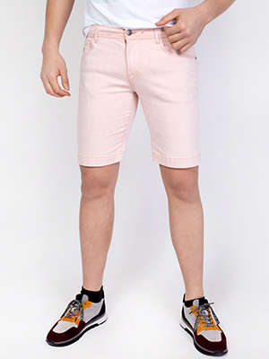 item:къс дънков панталон в светло розово - 67066 - 72.00 лв.