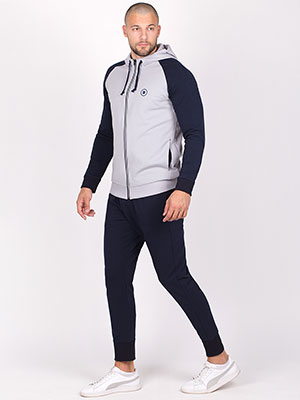 Sports set in gray and dark blue - 69004 - € 88.90