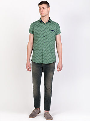  green shirt with floral print  - 80207 - € 30.40