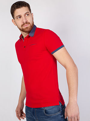 червена блуза с дънкова яка - 93402 - 62.00 лв.
