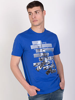 Тениска в ярко синьо с принт - 96340 - 19.00 лв.