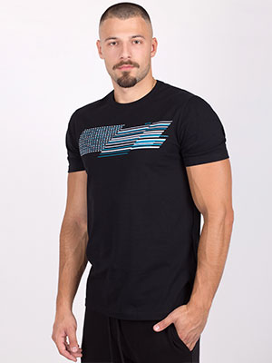 Тениска в черно с принт в бяло и синьо - 96443 - 42.00 лв.