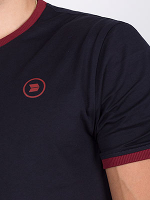 tshirt with burgundy elements - 96448 € 21.90 img4